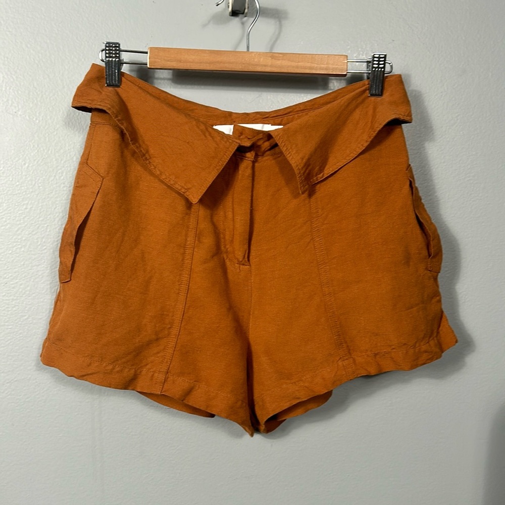 Astr the label caramel color high waist collared linen short size M